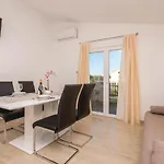One-bedroom In Biograd Apartman