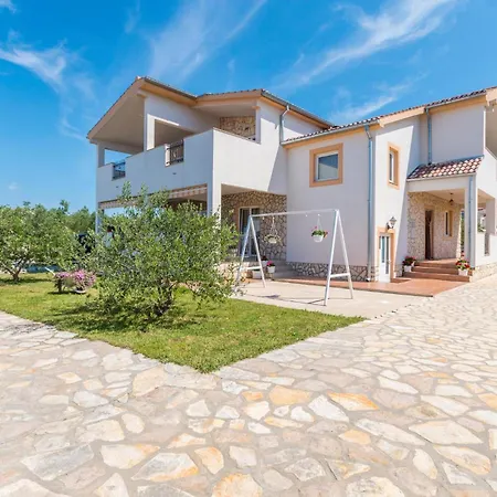 1 Bedroom Stunning In Biograd Apartment