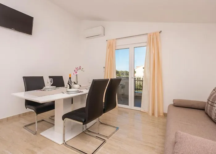 One-bedroom In Biograd アパート